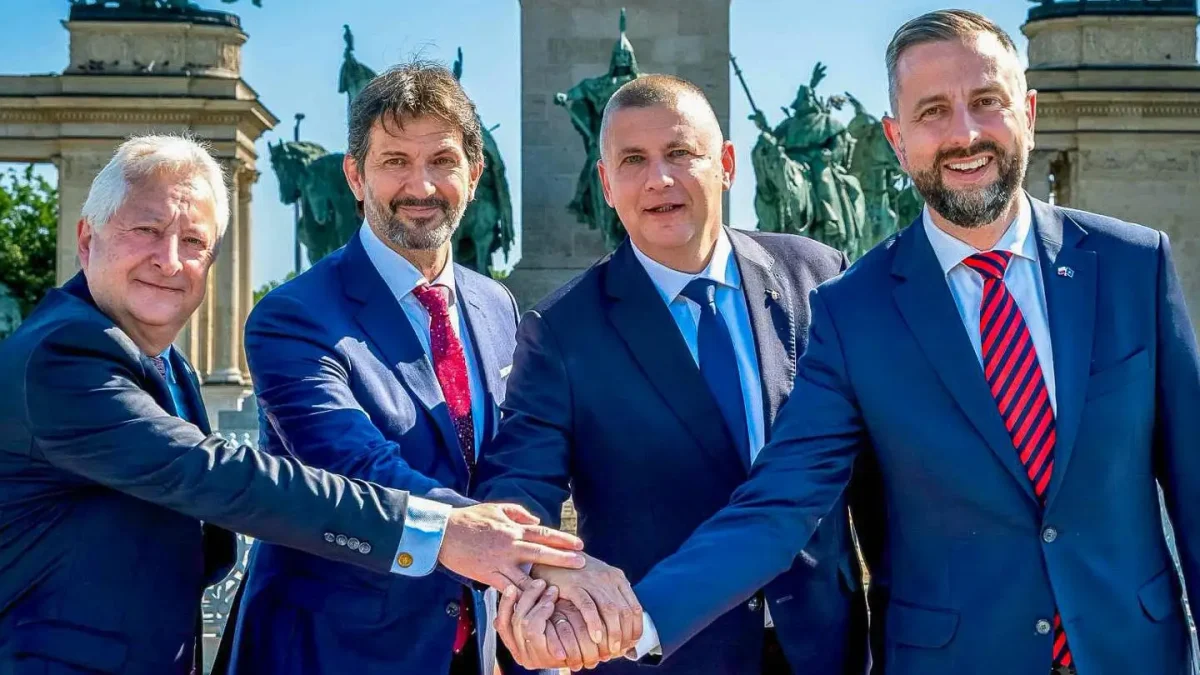 Szef MON w Budapeszcie: Grupa Wyszehradzka zdeterminowana ws. rozbudowy rurociągów paliwowych