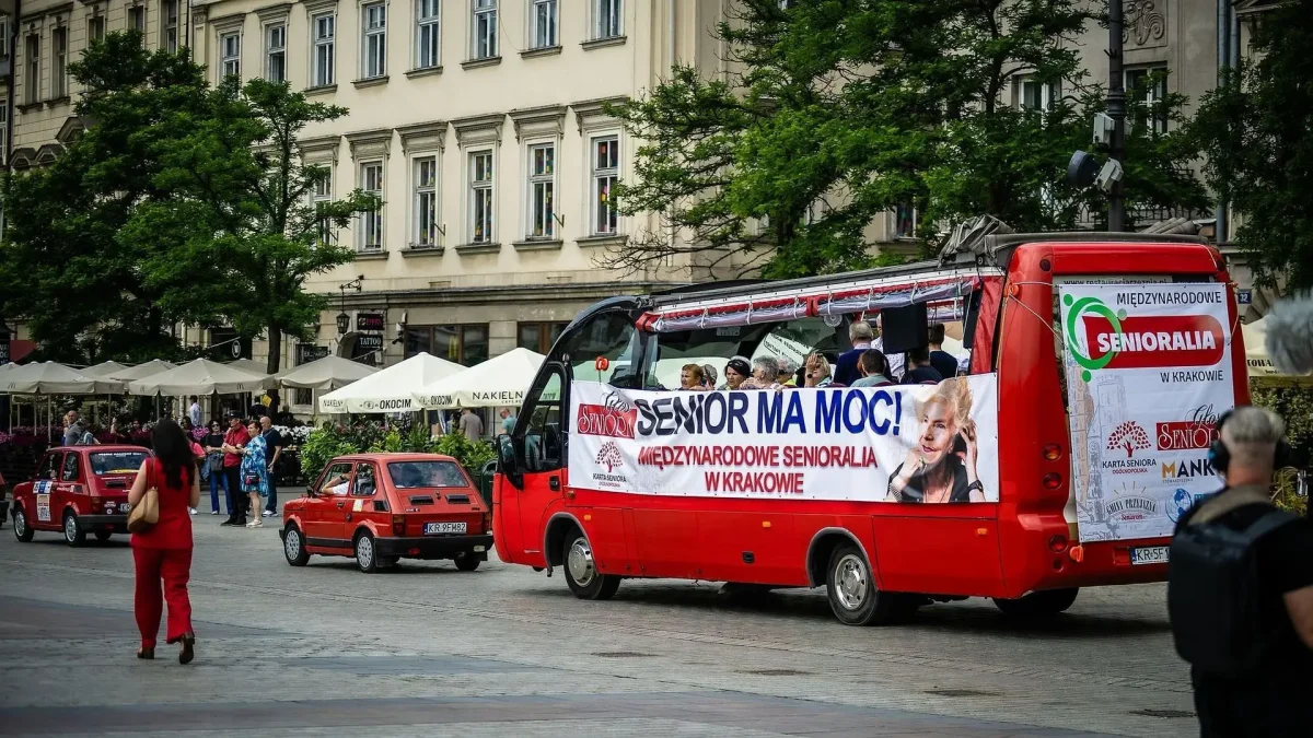 XIII Międzynarodowe Senioralia w Krakowie: 9000 seniorów bawiło się i biło rekordy