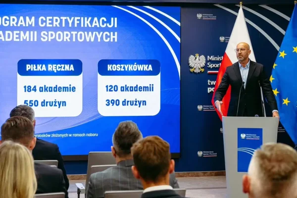 30 mln zł na akademie siatkówki, piłki ręcznej i koszykówki – nowy program MSiT