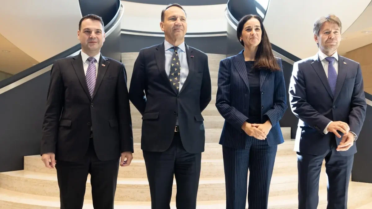 Sikorski na Radzie UE: zaostrzenie sankcji wobec Rosji i wsparcie dla Ukrainy