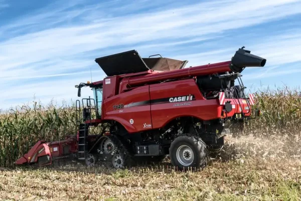 Case IH modernizuje kombajny Axial-Flow 160 – nowe technologie i większy komfort