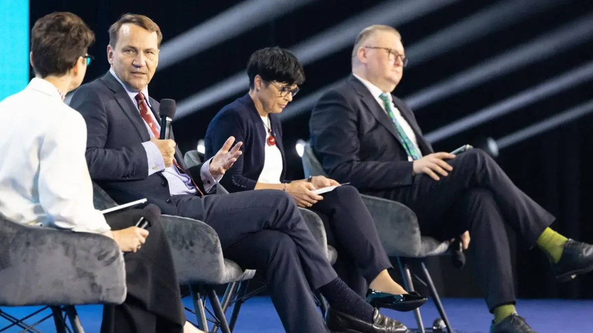 Wicepremier Sikorski na Konferencji Odbudowy Ukrainy w Gdańsku