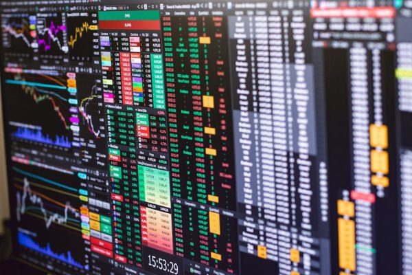 Portfel Gwiazd na czerwiec: AI, kryptowaluty i GPW w centrum uwagi