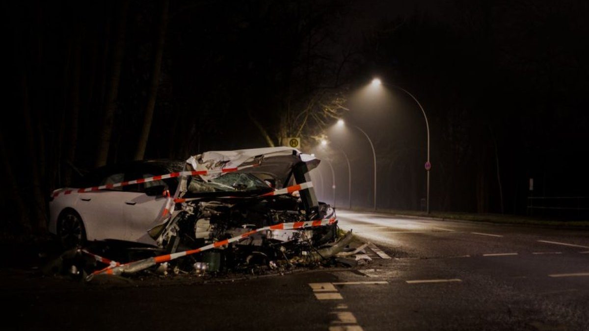Tragiczny wypadek pod Lublinem. Dwie osoby nie żyją po czołowym zderzeniu