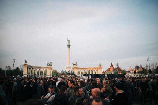 Peter Magyar nie rezygnuje z walki o odsunięcie prezydenta Węgier