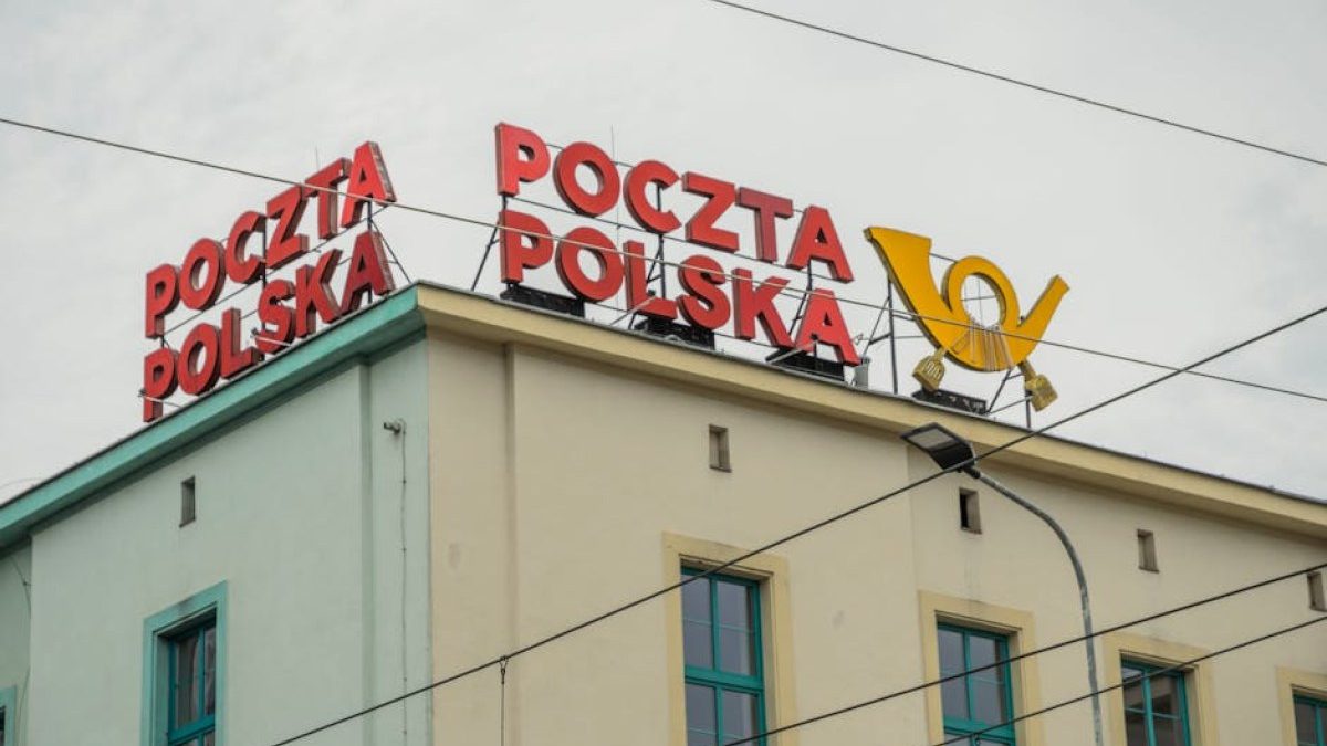 Minister aktywów państwowych przedstawia plan naprawczy dla Poczty Polskiej
