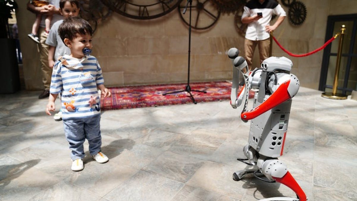 Roboty humanoidalne wkraczają do fabryk BMW. Niemiecki koncern stawia na automatyzację produkcji