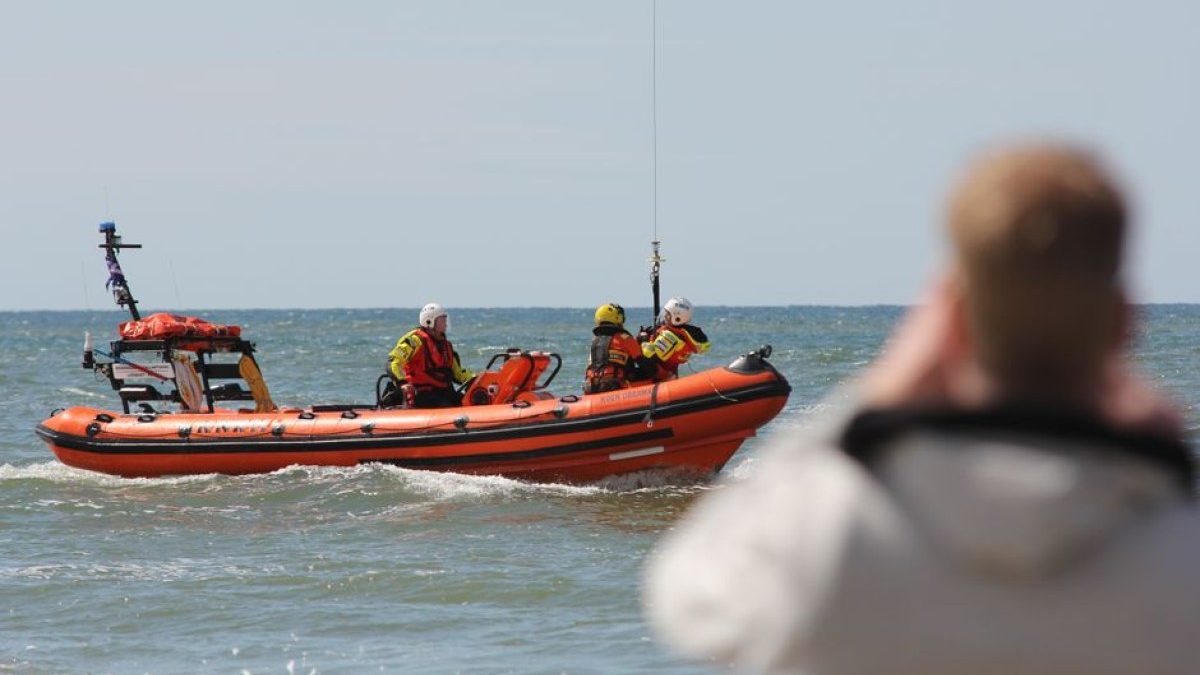Tragiczny wypadek na plaży w Anglii: para weszła do morza ratować psa