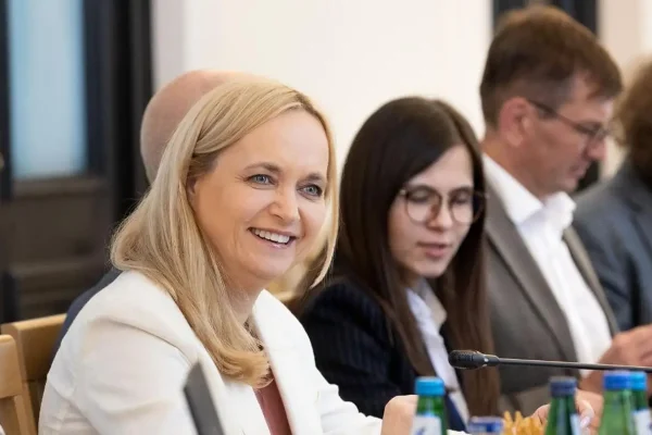 Minister zdrowia spotkała się z samorządami medycznymi. Wspólne postulaty i cykliczne konsultacje