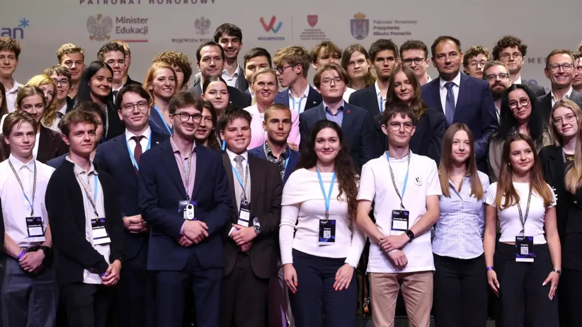 Minister Nowacka na Forum Młodzieżowych Rad Miast w Poznaniu