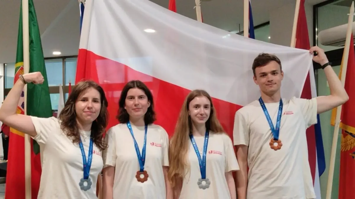 Polscy licealiści z czterema medalami na Olimpiadzie Biologicznej w Wilnie