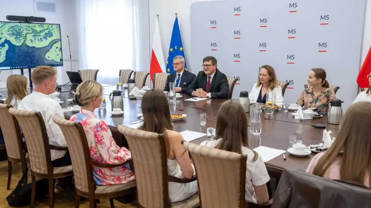 III edycja Wakacyjnego Programu Edukacyjnego w Ministerstwie Sprawiedliwości rozpoczęta