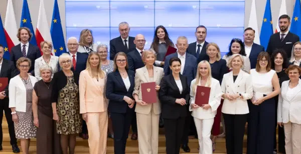 Dwa zespoły doradcze mają włączyć lokalne doświadczenia do polityki senioralnej