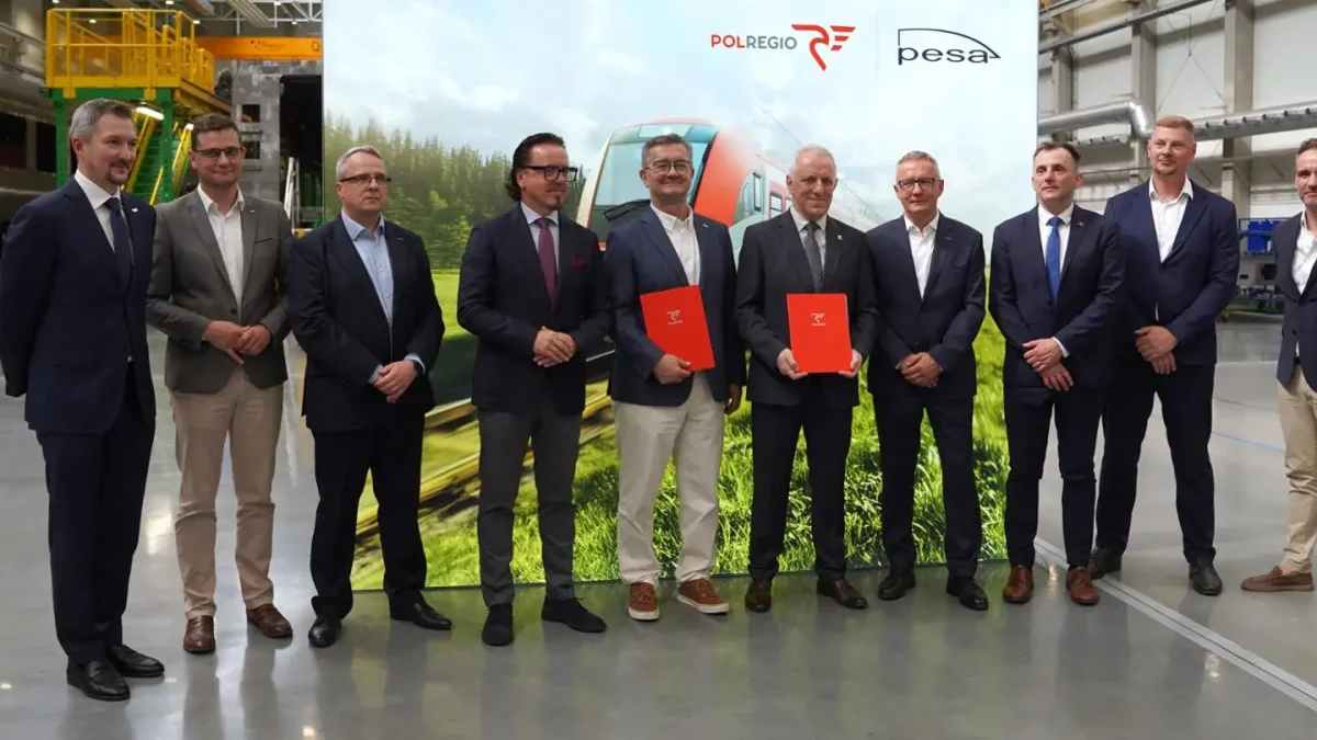 POLREGIO zamawia sześć elektrycznych ELF-ów 3.0 od PESY – umowa podpisana